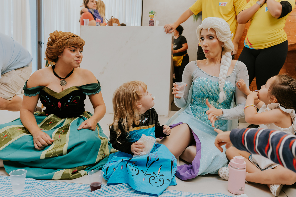 fotografia festa infantil fotografa familia 4 anos Cecilia tema Frozen botafogo zona sul rio de janeiro rj evento 