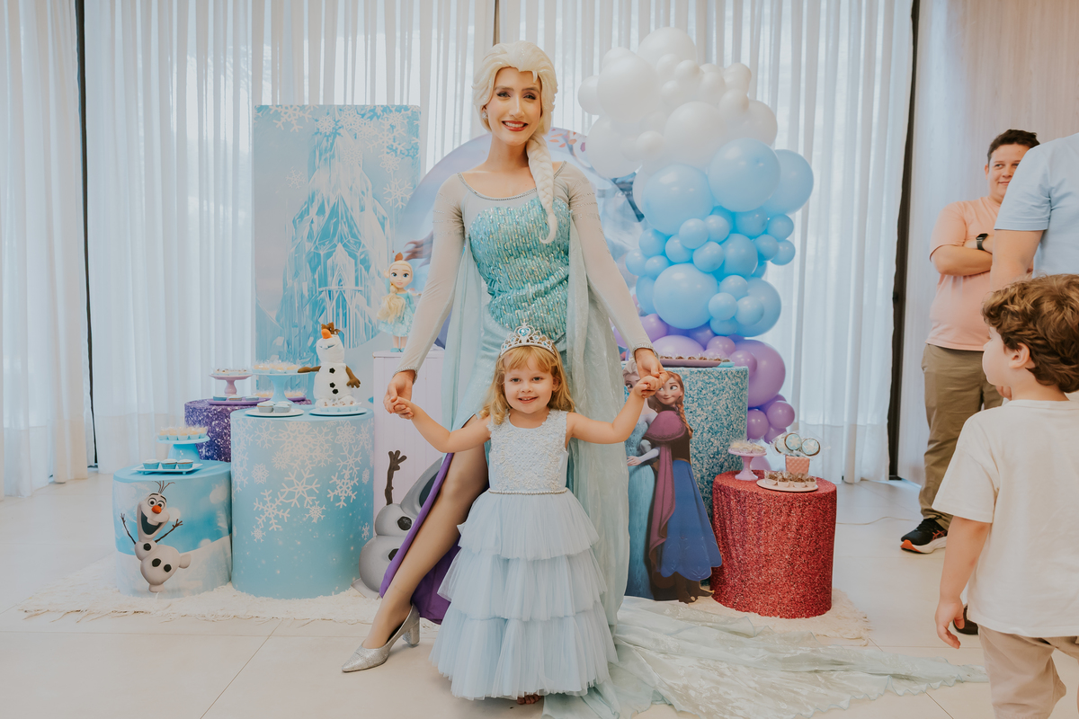fotografia festa infantil fotografa familia 4 anos Cecilia tema Frozen botafogo zona sul rio de janeiro rj evento 