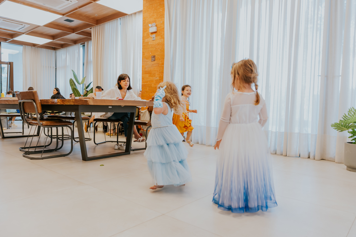 fotografia festa infantil fotografa familia 4 anos Cecilia tema Frozen botafogo zona sul rio de janeiro rj evento 