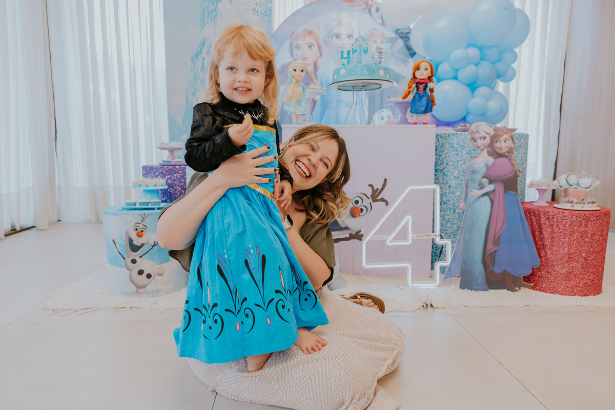 fotografia festa infantil fotografa familia 4 anos Cecilia tema Frozen botafogo zona sul rio de janeiro rj evento 