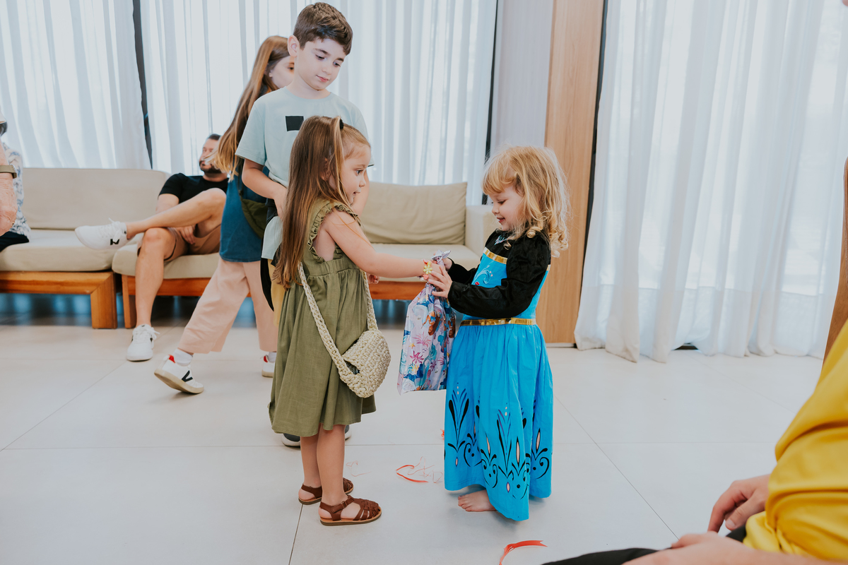 fotografia festa infantil fotografa familia 4 anos Cecilia tema Frozen botafogo zona sul rio de janeiro rj evento 