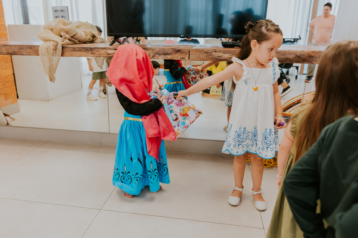 fotografia festa infantil fotografa familia 4 anos Cecilia tema Frozen botafogo zona sul rio de janeiro rj evento 