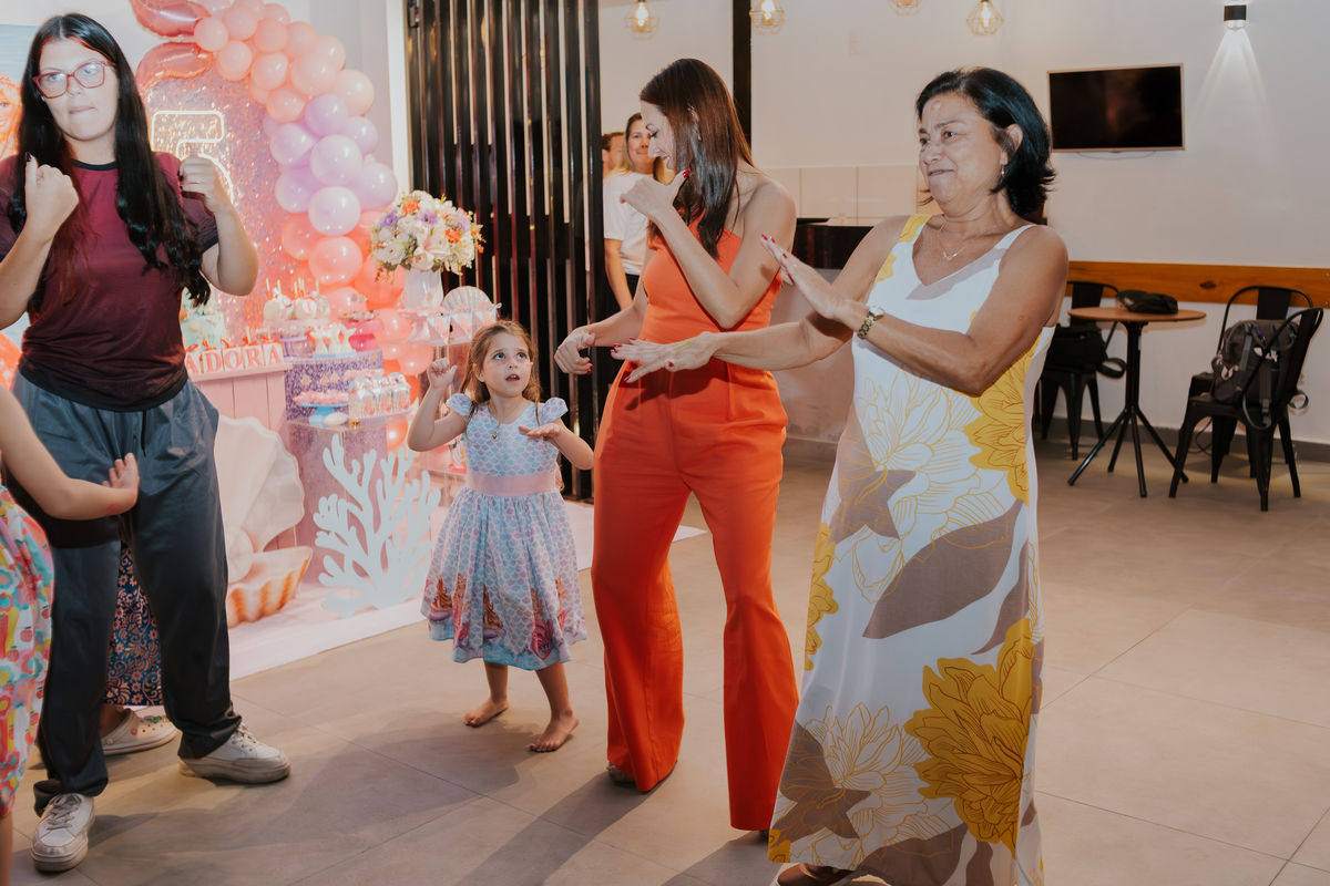 fotografia festa infantil 5 anos Isadora casa de festas loft 421 Río de Janeiro Tijuca fotografa familia tema sereia 