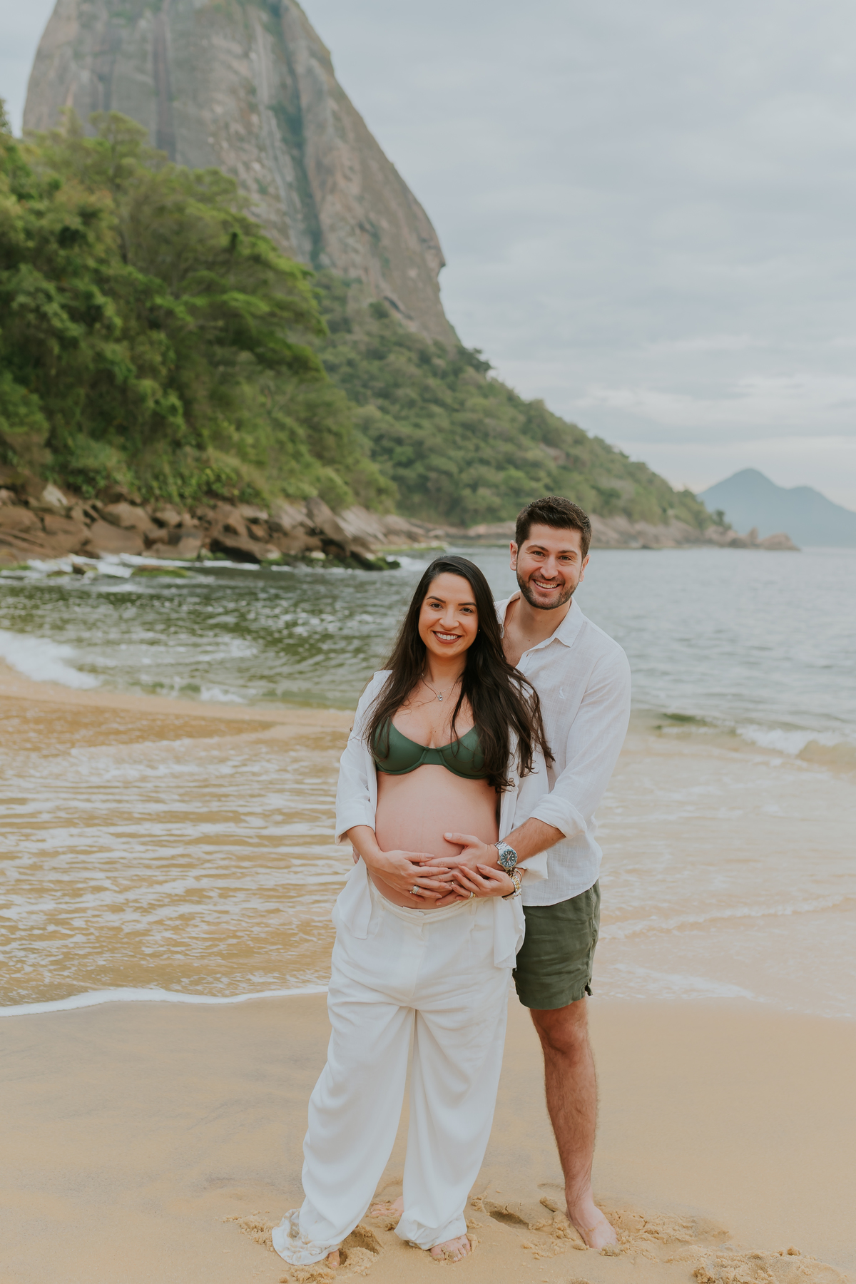 fotografa bruna Guerson fotografia ensaio gestante gravida a espera da Giovana praia vermelha urca rio de janeiro rj ao ar livre 