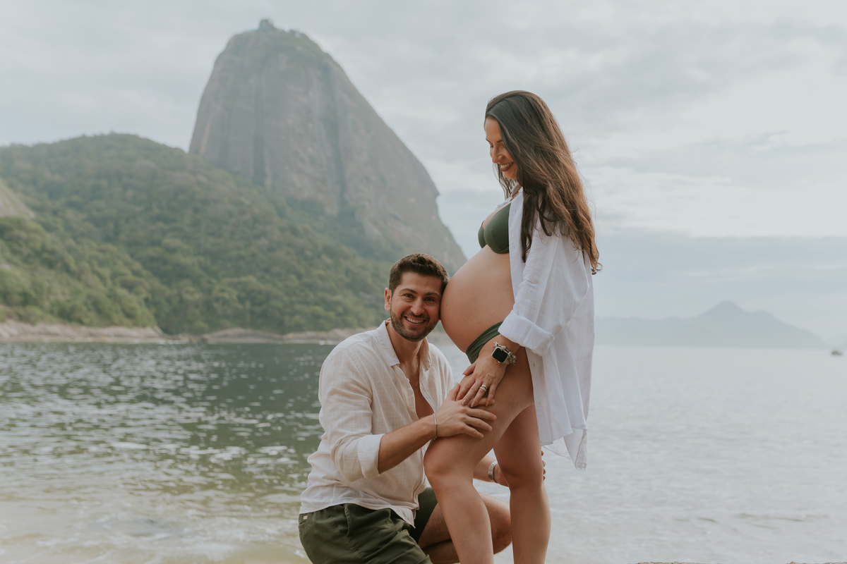 fotografa bruna Guerson fotografia ensaio gestante gravida a espera da Giovana praia vermelha urca rio de janeiro rj ao ar livre 