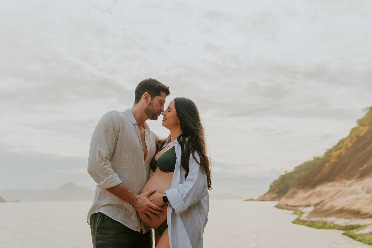 fotografa bruna Guerson fotografia ensaio gestante gravida a espera da Giovana praia vermelha urca rio de janeiro rj ao ar livre 