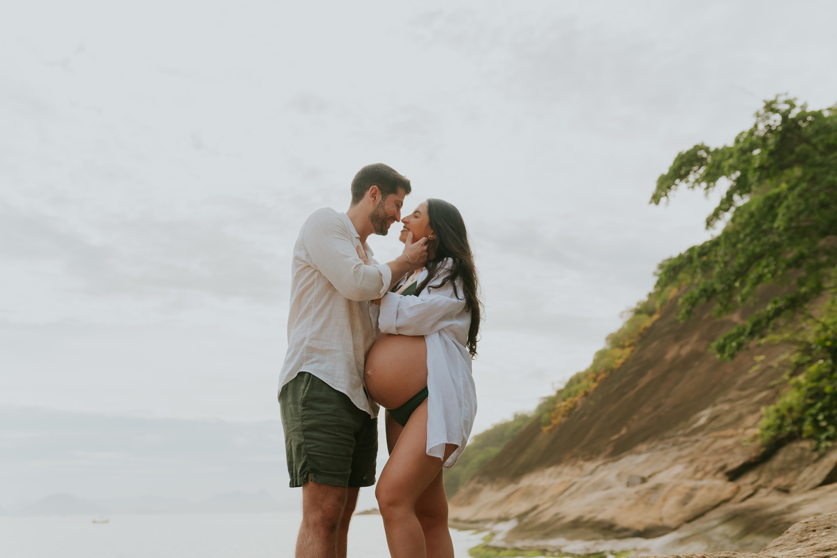 fotografa bruna Guerson fotografia ensaio gestante gravida a espera da Giovana praia vermelha urca rio de janeiro rj ao ar livre 