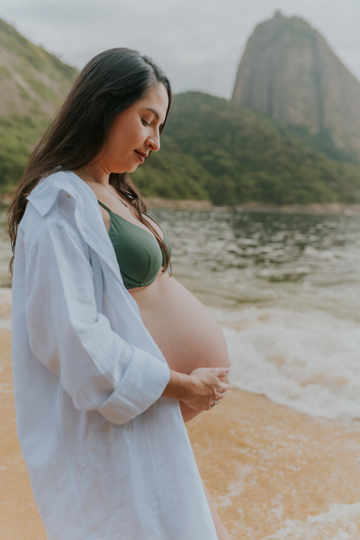 fotografa bruna Guerson fotografia ensaio gestante gravida a espera da Giovana praia vermelha urca rio de janeiro rj ao ar livre 