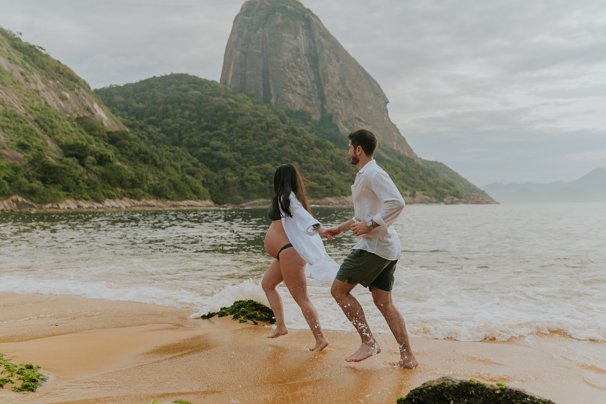 fotografa bruna Guerson fotografia ensaio gestante gravida a espera da Giovana praia vermelha urca rio de janeiro rj ao ar livre 