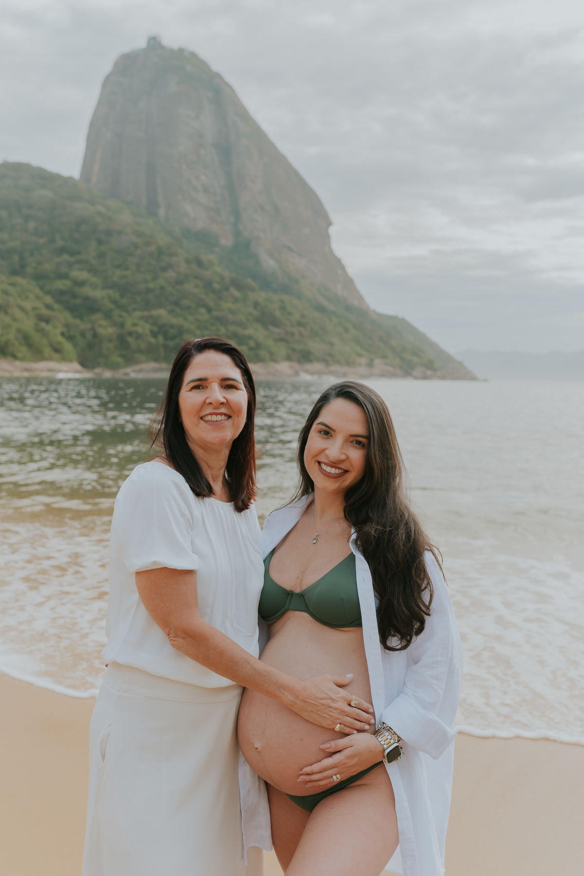 fotografa bruna Guerson fotografia ensaio gestante gravida a espera da Giovana praia vermelha urca rio de janeiro rj ao ar livre 