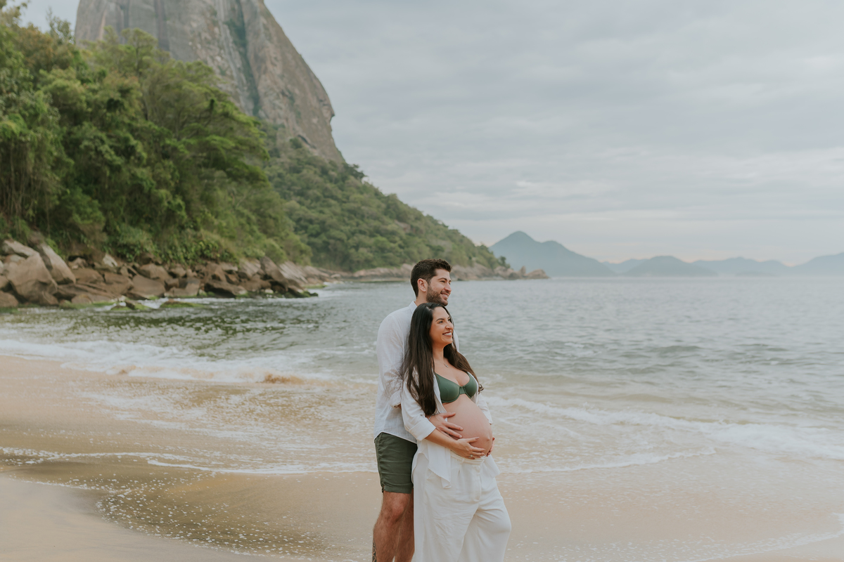 fotografa bruna Guerson fotografia ensaio gestante gravida a espera da Giovana praia vermelha urca rio de janeiro rj ao ar livre 