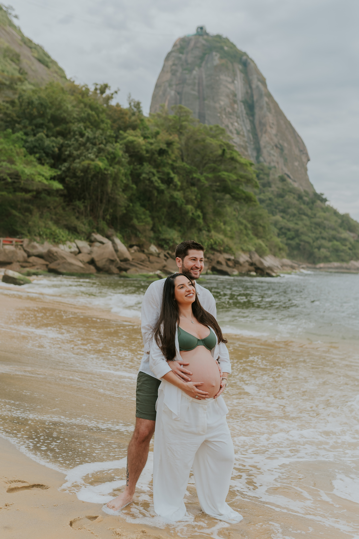fotografa bruna Guerson fotografia ensaio gestante gravida a espera da Giovana praia vermelha urca rio de janeiro rj ao ar livre 