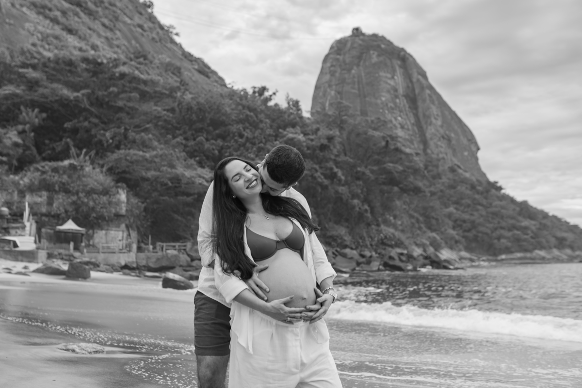 fotografa bruna Guerson fotografia ensaio gestante gravida a espera da Giovana praia vermelha urca rio de janeiro rj ao ar livre 