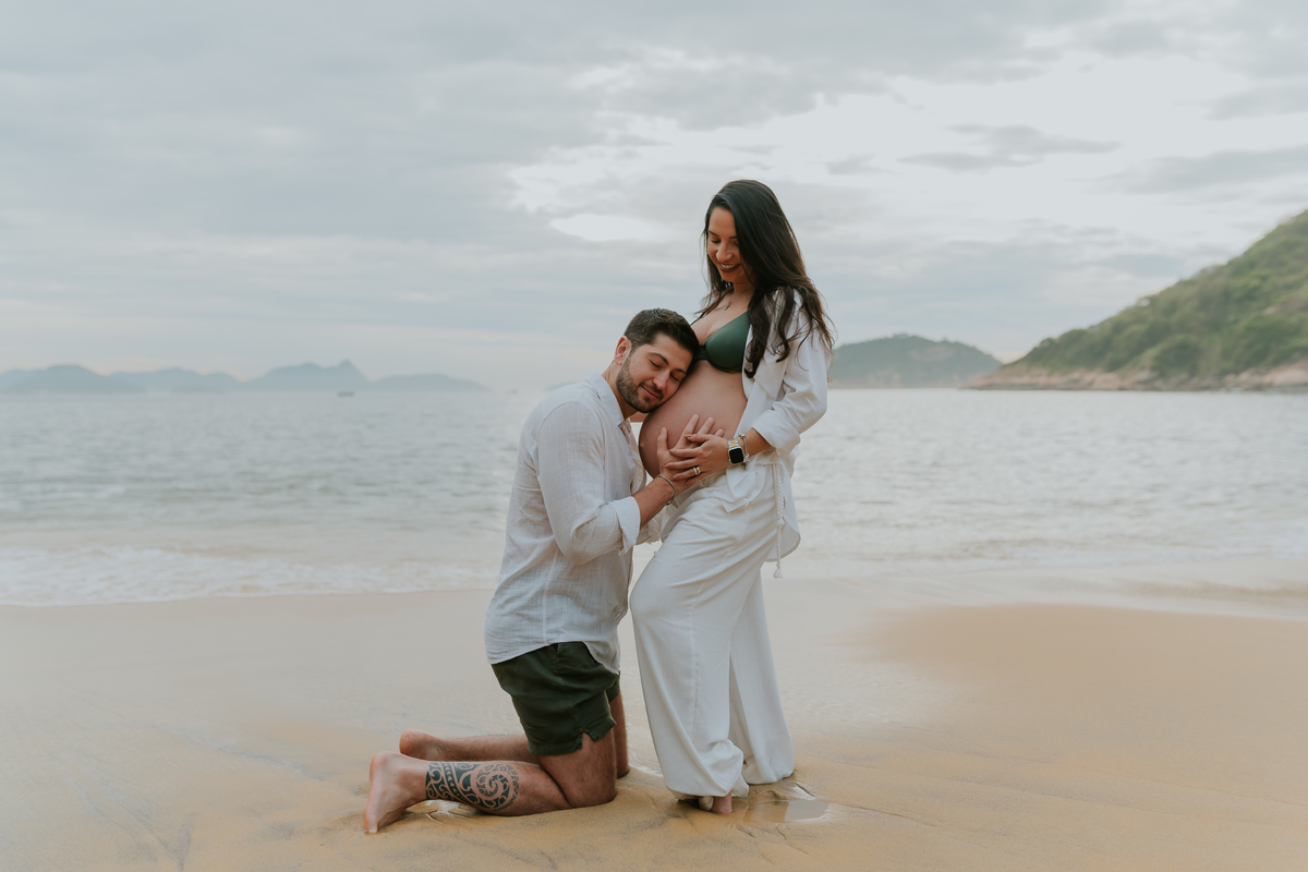 fotografa bruna Guerson fotografia ensaio gestante gravida a espera da Giovana praia vermelha urca rio de janeiro rj ao ar livre 
