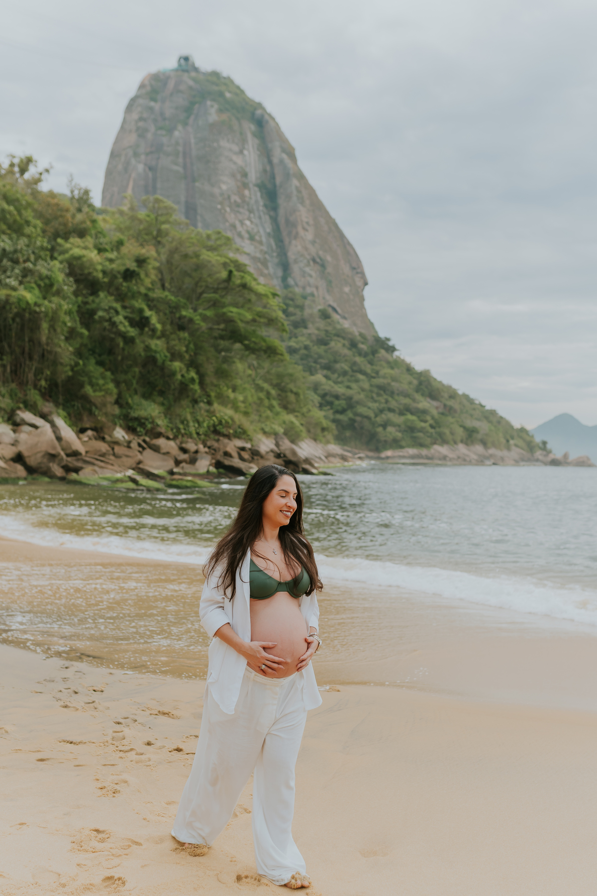 fotografa bruna Guerson fotografia ensaio gestante gravida a espera da Giovana praia vermelha urca rio de janeiro rj ao ar livre 