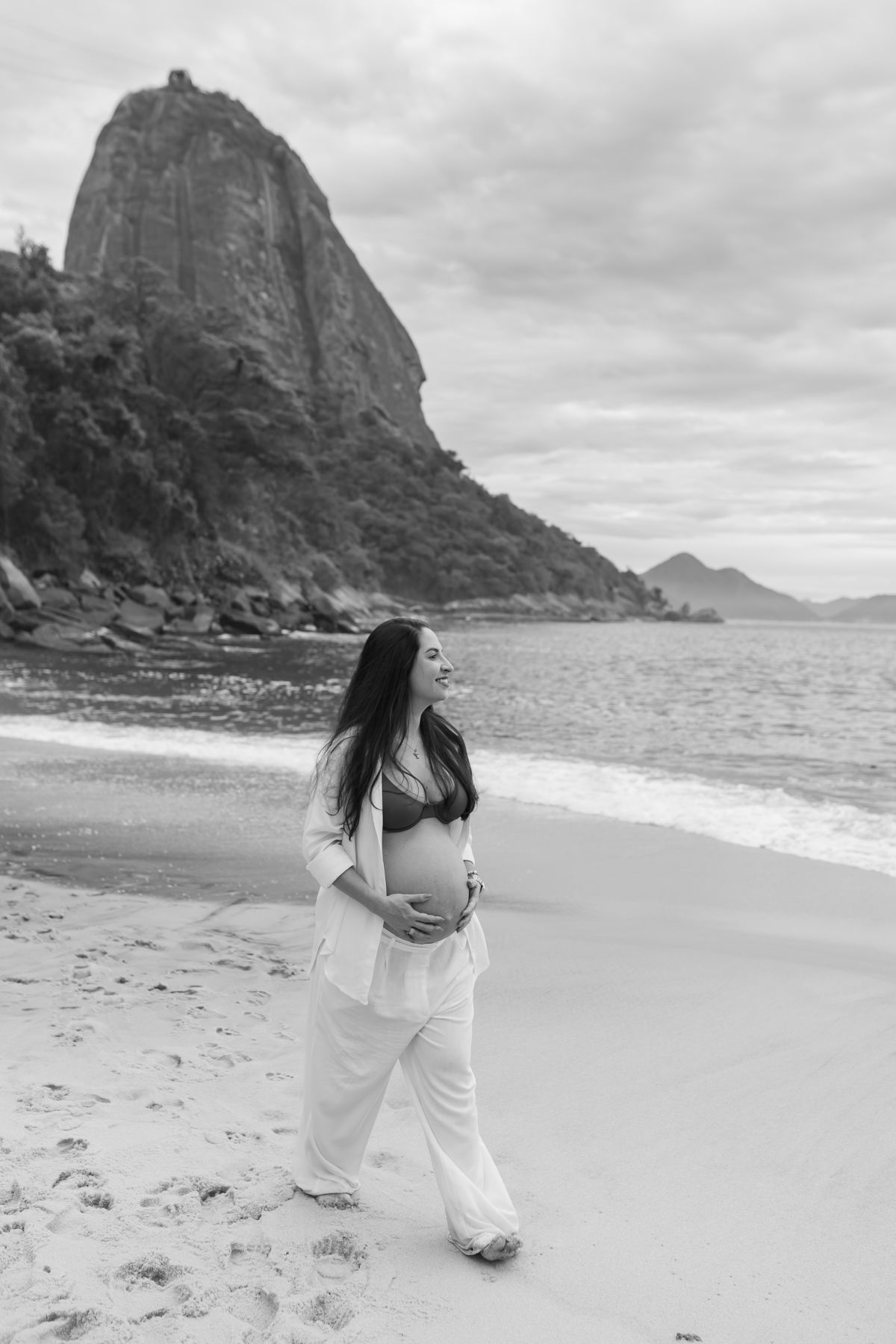 fotografa bruna Guerson fotografia ensaio gestante gravida a espera da Giovana praia vermelha urca rio de janeiro rj ao ar livre 