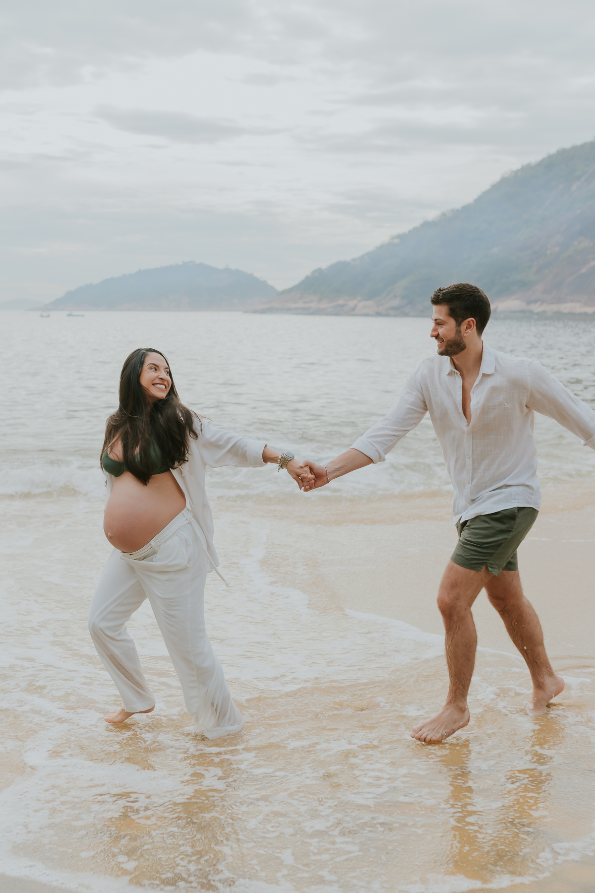 fotografa bruna Guerson fotografia ensaio gestante gravida a espera da Giovana praia vermelha urca rio de janeiro rj ao ar livre 