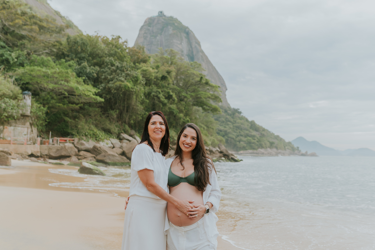 fotografa bruna Guerson fotografia ensaio gestante gravida a espera da Giovana praia vermelha urca rio de janeiro rj ao ar livre 