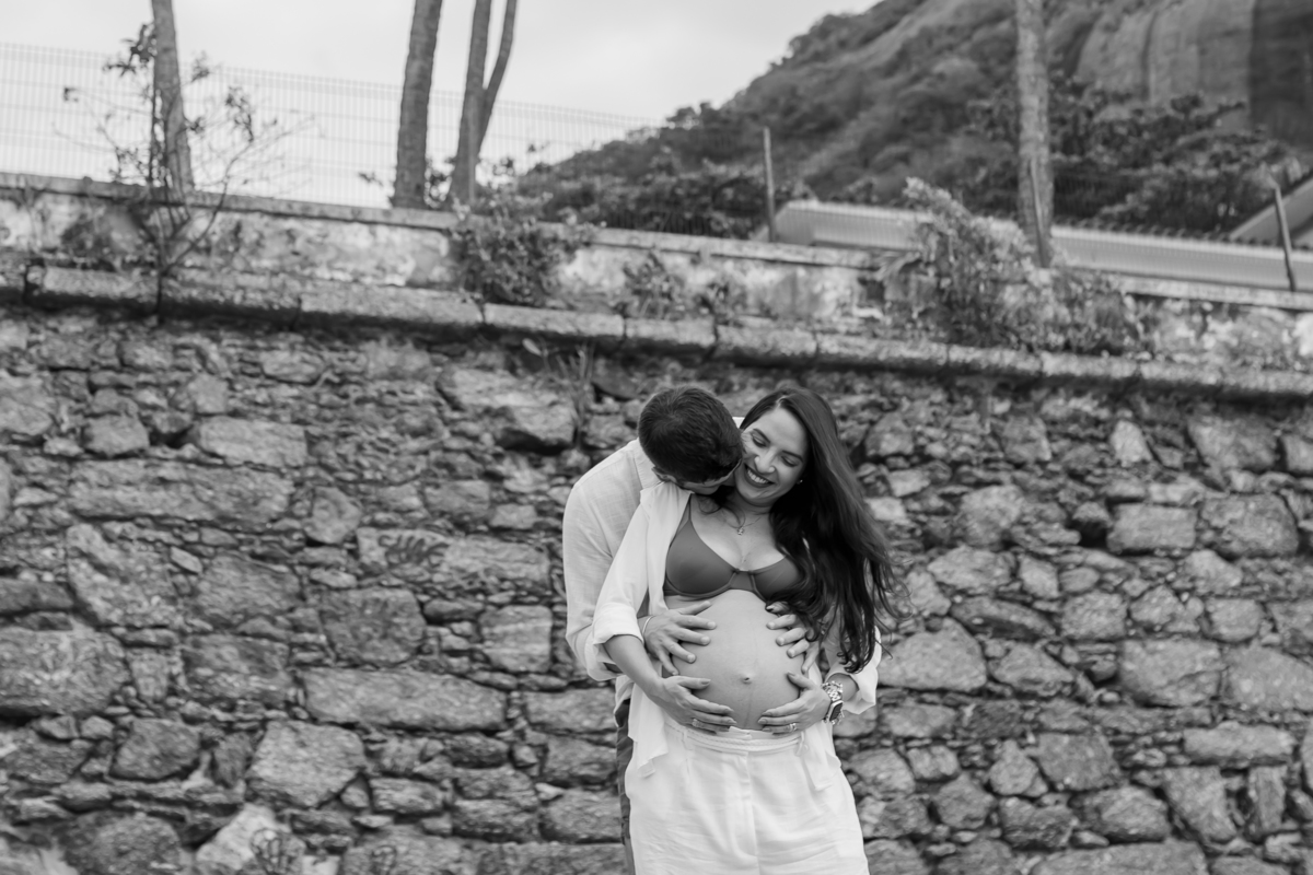 fotografa bruna Guerson fotografia ensaio gestante gravida a espera da Giovana praia vermelha urca rio de janeiro rj ao ar livre 