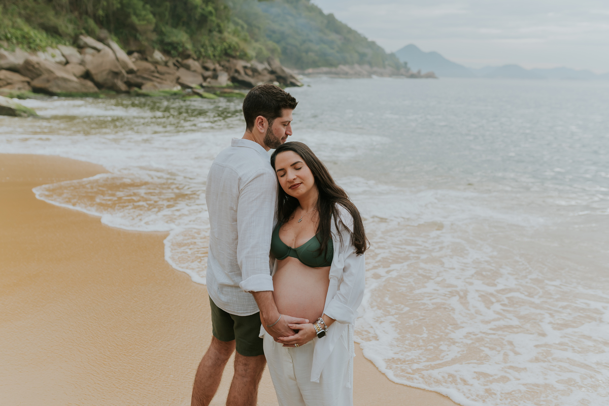 fotografa bruna Guerson fotografia ensaio gestante gravida a espera da Giovana praia vermelha urca rio de janeiro rj ao ar livre 