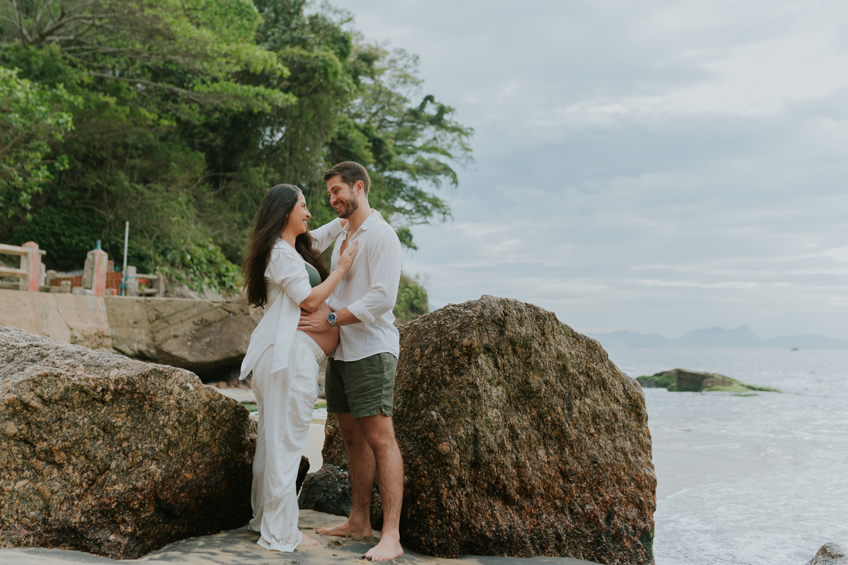 fotografa bruna Guerson fotografia ensaio gestante gravida a espera da Giovana praia vermelha urca rio de janeiro rj ao ar livre 
