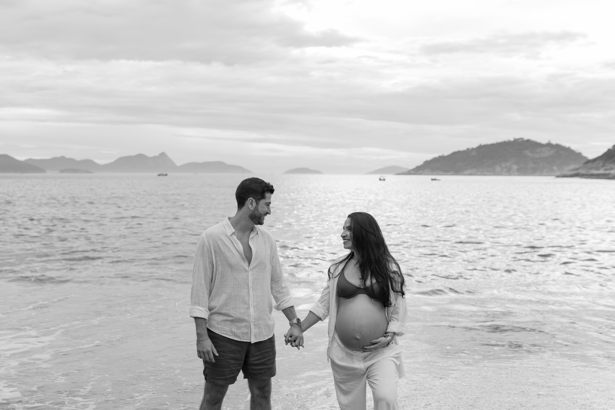 fotografa bruna Guerson fotografia ensaio gestante gravida a espera da Giovana praia vermelha urca rio de janeiro rj ao ar livre 
