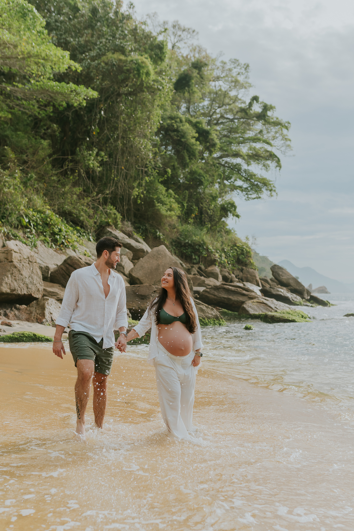 fotografa bruna Guerson fotografia ensaio gestante gravida a espera da Giovana praia vermelha urca rio de janeiro rj ao ar livre 