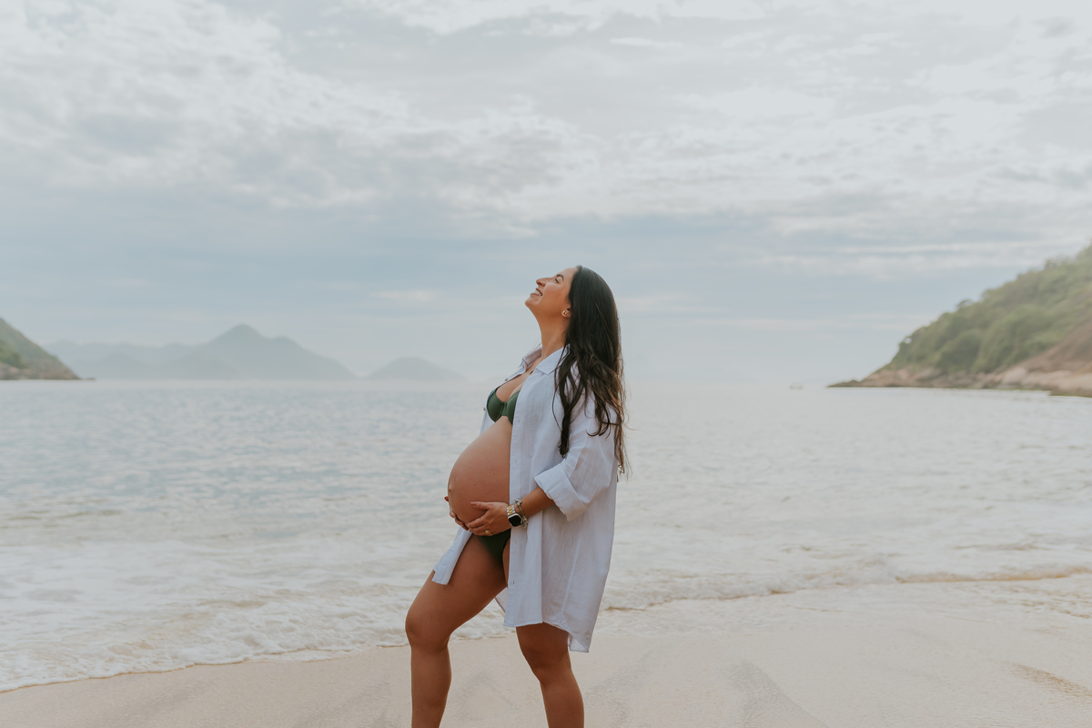 fotografa bruna Guerson fotografia ensaio gestante gravida a espera da Giovana praia vermelha urca rio de janeiro rj ao ar livre 