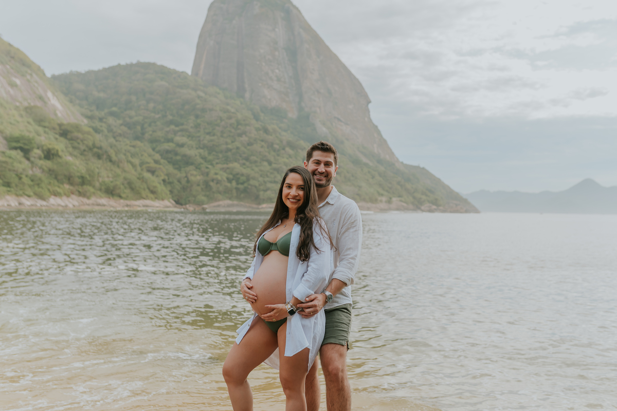 fotografa bruna Guerson fotografia ensaio gestante gravida a espera da Giovana praia vermelha urca rio de janeiro rj ao ar livre 