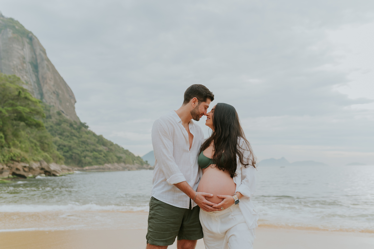 fotografa bruna Guerson fotografia ensaio gestante gravida a espera da Giovana praia vermelha urca rio de janeiro rj ao ar livre 