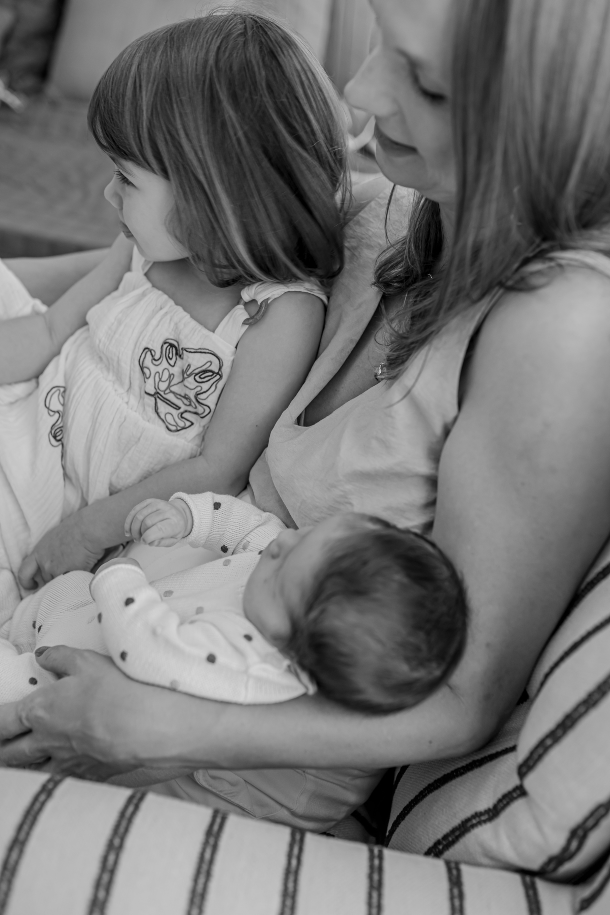 fotografia ensaio em casa lifestyle Pedro 20 dias fotografa familia Rio de Janeiro rj ilha do governador acompanhamento 