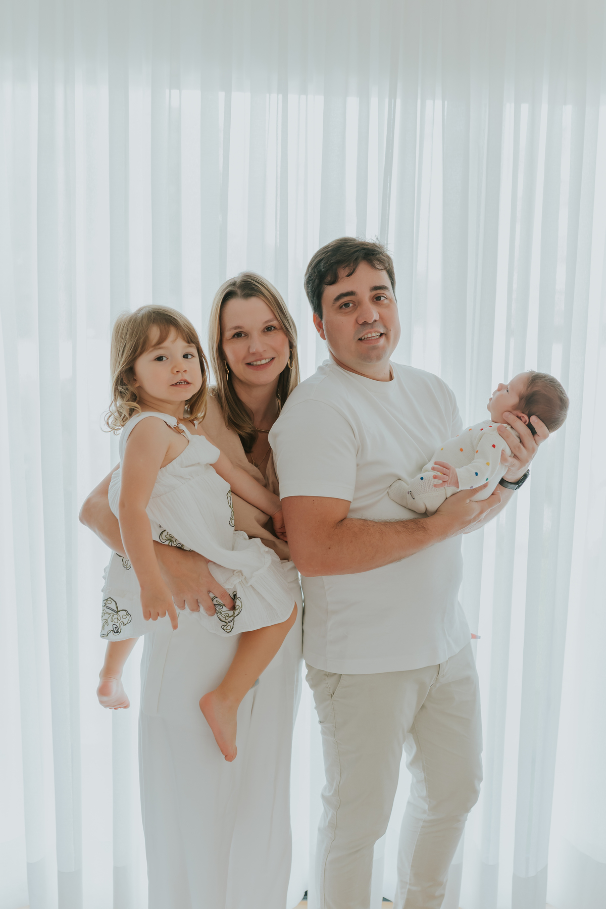 fotografia ensaio em casa lifestyle Pedro 20 dias fotografa familia Rio de Janeiro rj ilha do governador acompanhamento 