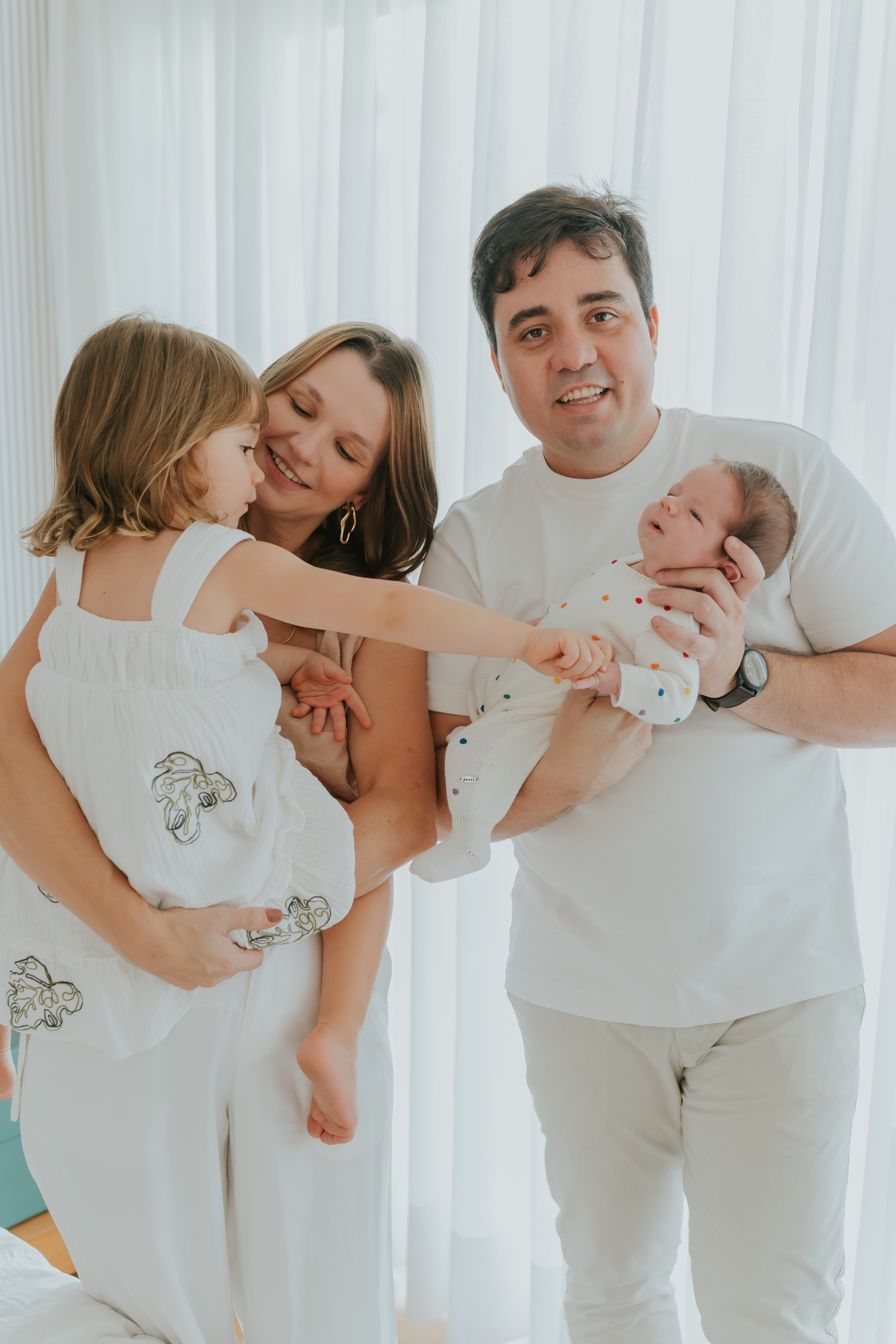 fotografia ensaio em casa lifestyle Pedro 20 dias fotografa familia Rio de Janeiro rj ilha do governador acompanhamento 