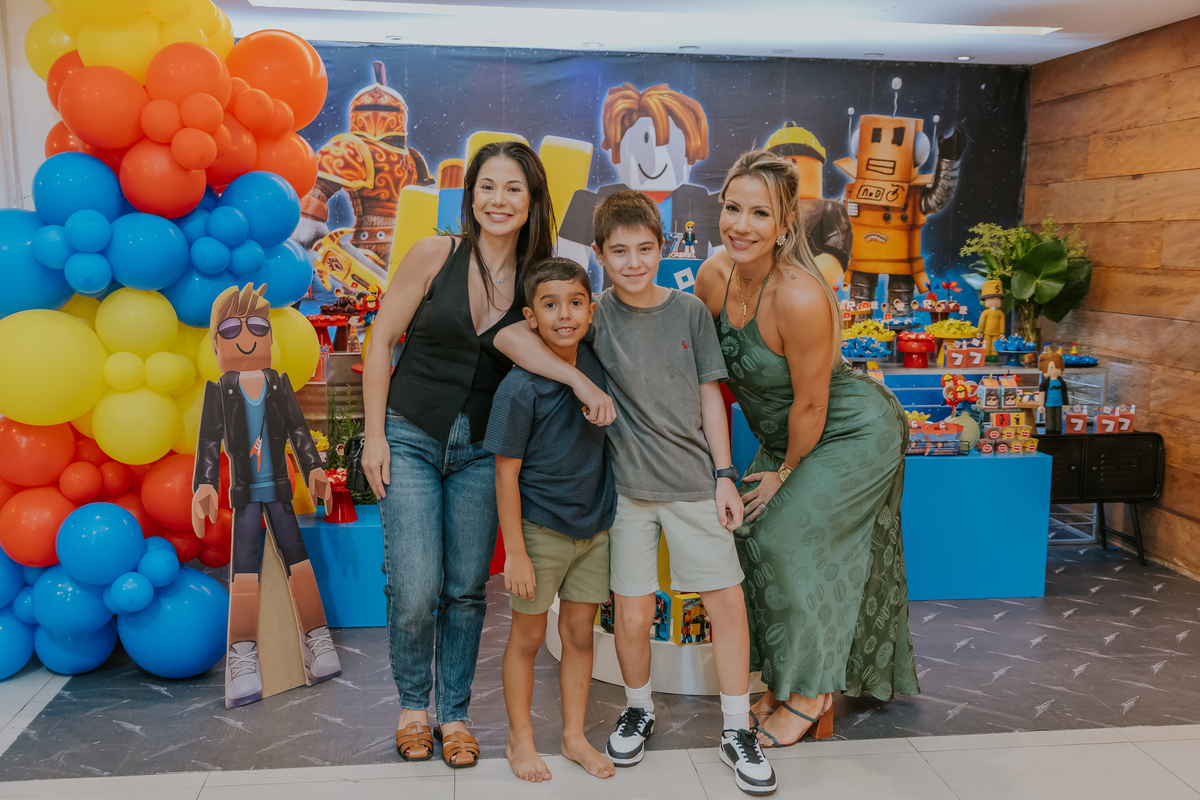 fotografia festa infantil casa de festas 7 anos Gabriel tema roblox fotografa rio de janeiro quintal aventura Botafogo rj 