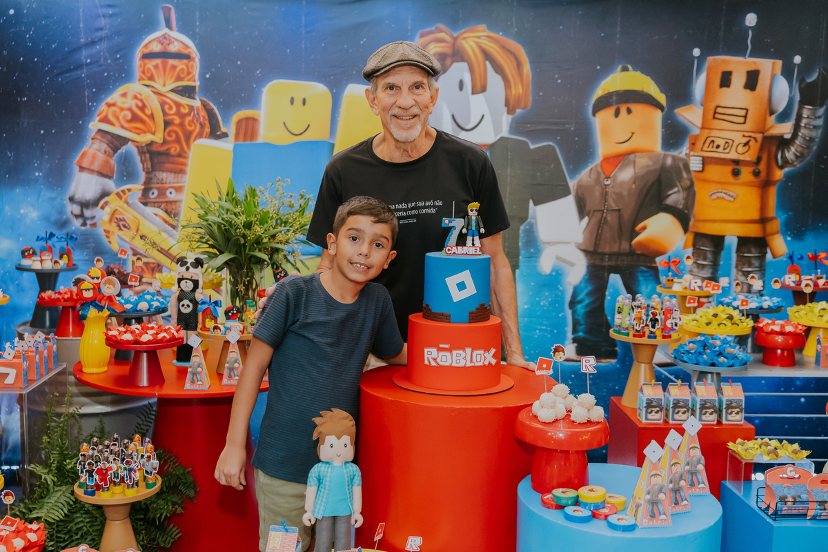 fotografia festa infantil casa de festas 7 anos Gabriel tema roblox fotografa rio de janeiro quintal aventura Botafogo rj 