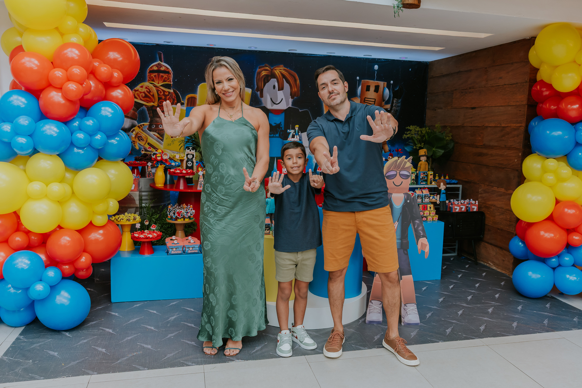 fotografia festa infantil casa de festas 7 anos Gabriel tema roblox fotografa rio de janeiro quintal aventura Botafogo rj 