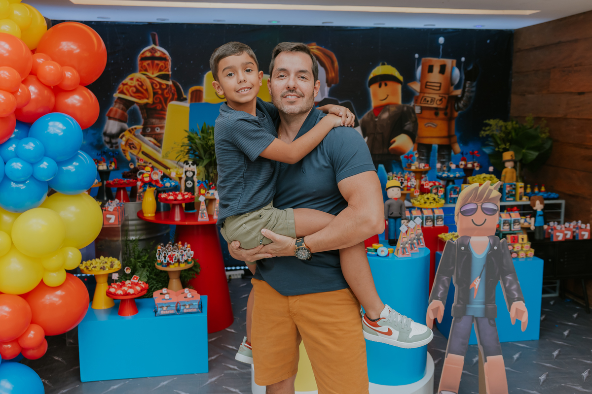 fotografia festa infantil casa de festas 7 anos Gabriel tema roblox fotografa rio de janeiro quintal aventura Botafogo rj 