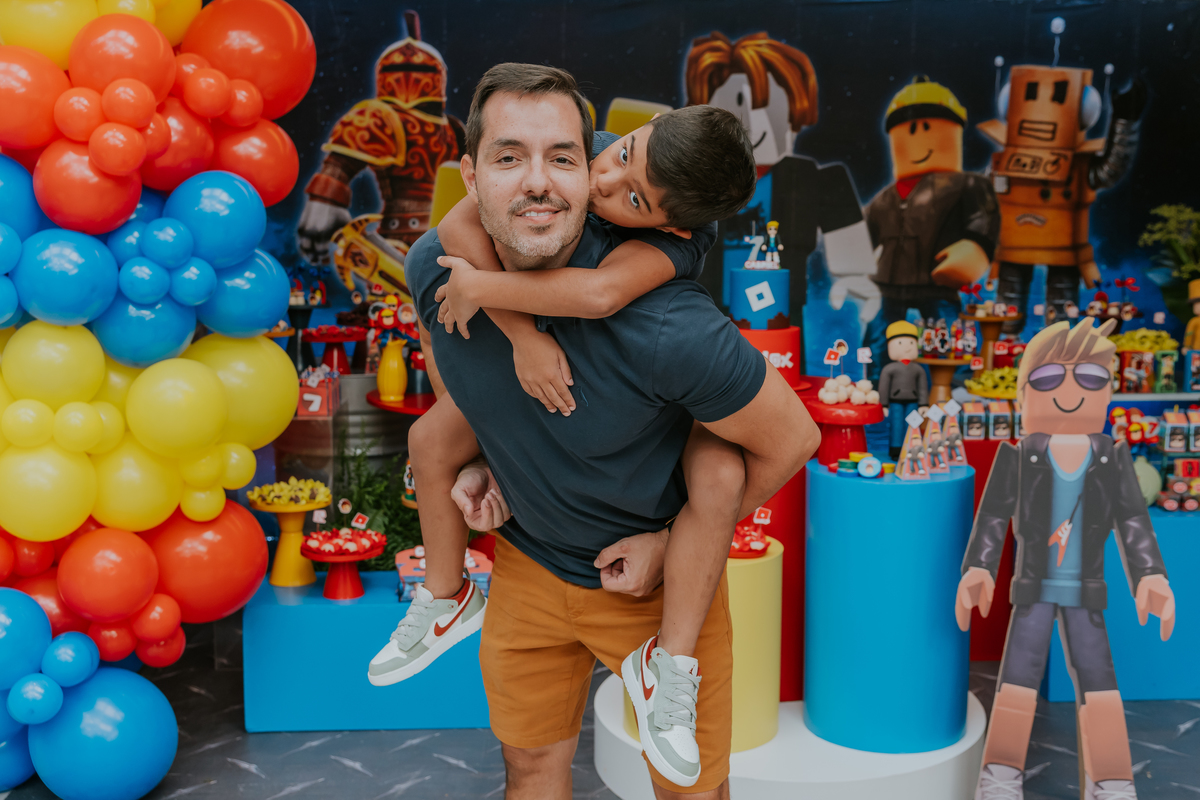 fotografia festa infantil casa de festas 7 anos Gabriel tema roblox fotografa rio de janeiro quintal aventura Botafogo rj 