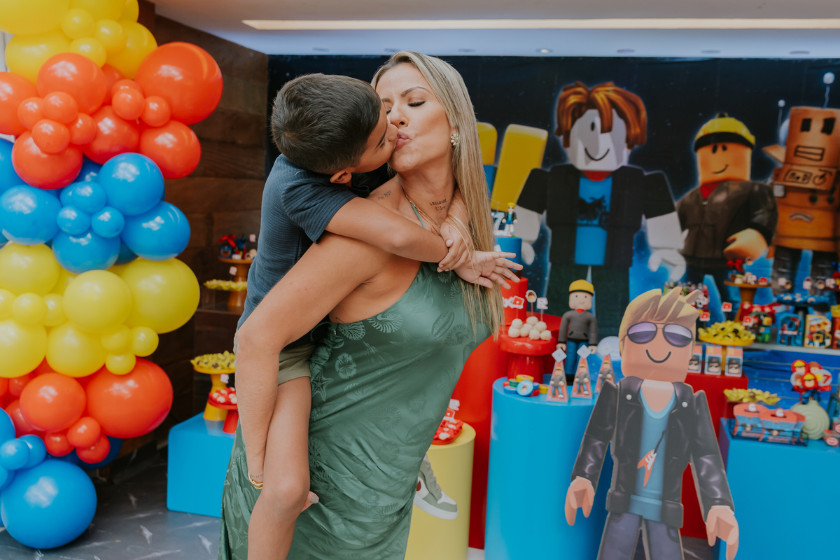 fotografia festa infantil casa de festas 7 anos Gabriel tema roblox fotografa rio de janeiro quintal aventura Botafogo rj 