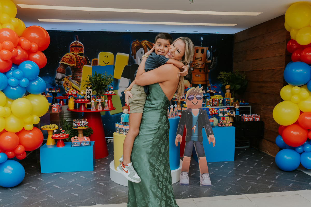 fotografia festa infantil casa de festas 7 anos Gabriel tema roblox fotografa rio de janeiro quintal aventura Botafogo rj 