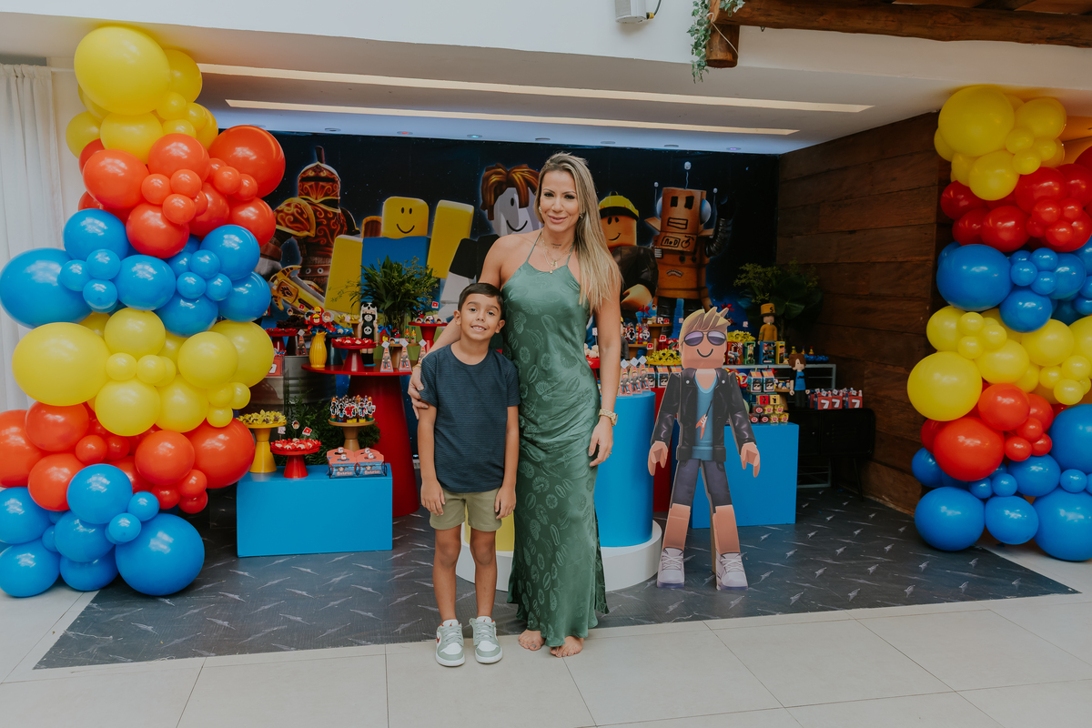 fotografia festa infantil casa de festas 7 anos Gabriel tema roblox fotografa rio de janeiro quintal aventura Botafogo rj 