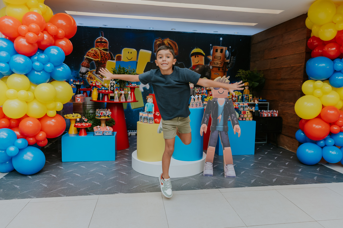 fotografia festa infantil casa de festas 7 anos Gabriel tema roblox fotografa rio de janeiro quintal aventura Botafogo rj 