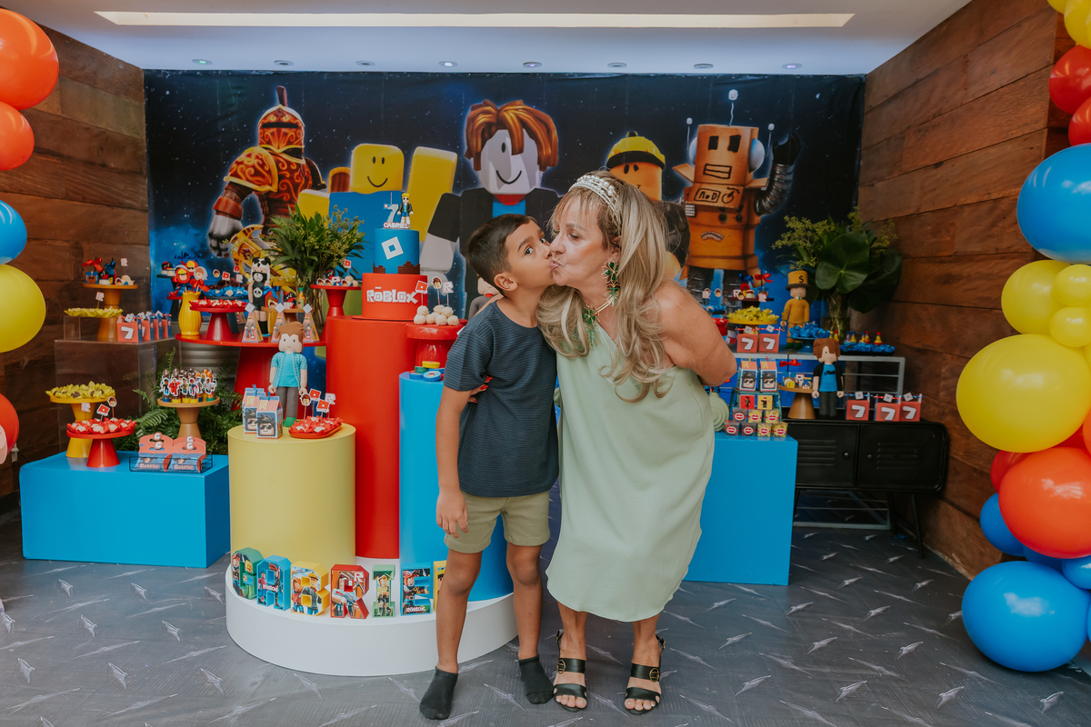 fotografia festa infantil casa de festas 7 anos Gabriel tema roblox fotografa rio de janeiro quintal aventura Botafogo rj 