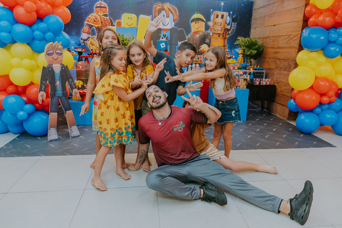 fotografia festa infantil casa de festas 7 anos Gabriel tema roblox fotografa rio de janeiro quintal aventura Botafogo rj 