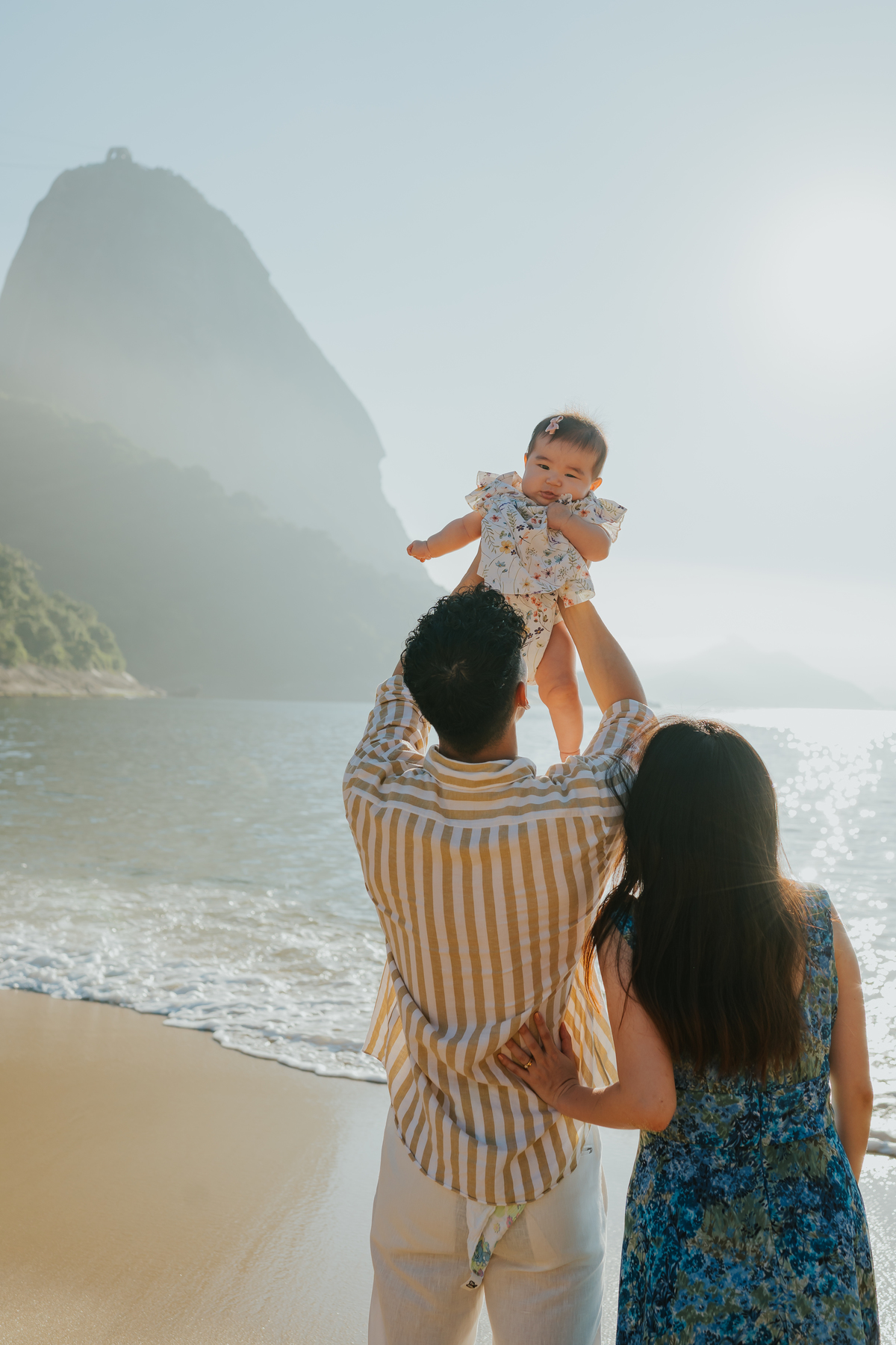 fotografia ensaio de familia externo 6 meses mariko praia vermelha urca rj Rio de Janeiro fotografa fotografia ensaio de familia externo 6 meses mariko praia vermelha urca rj Rio de Janeiro fotografa 