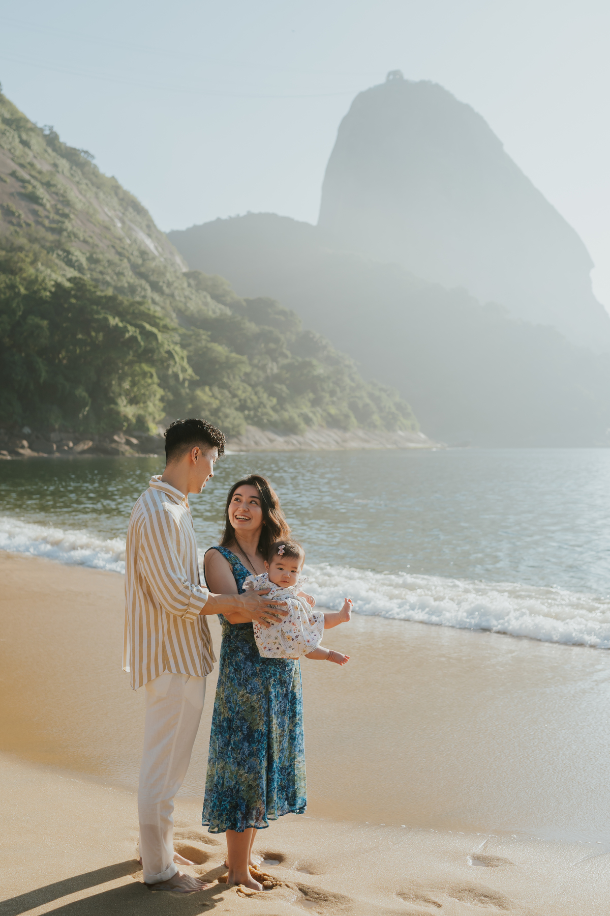 fotografia ensaio de familia externo 6 meses mariko praia vermelha urca rj Rio de Janeiro fotografa 