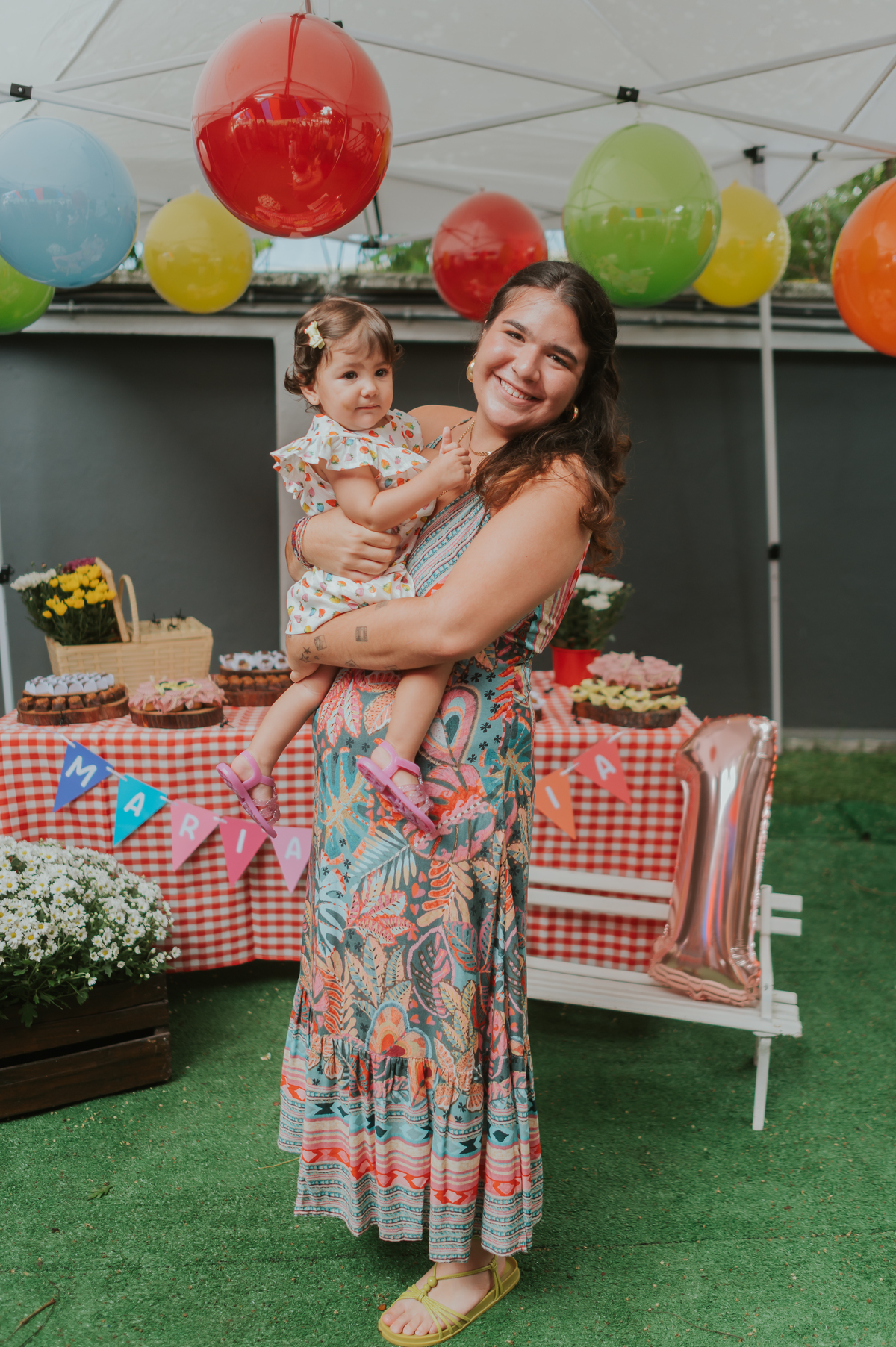 fotografia festa fotografa familia 1 ano Maria Julia tema piquenique local vibra clube ilha do governador Rio de Janeiro rj 