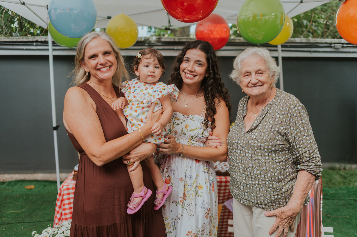 fotografia festa fotografa familia 1 ano Maria Julia tema piquenique local vibra clube ilha do governador Rio de Janeiro rj 