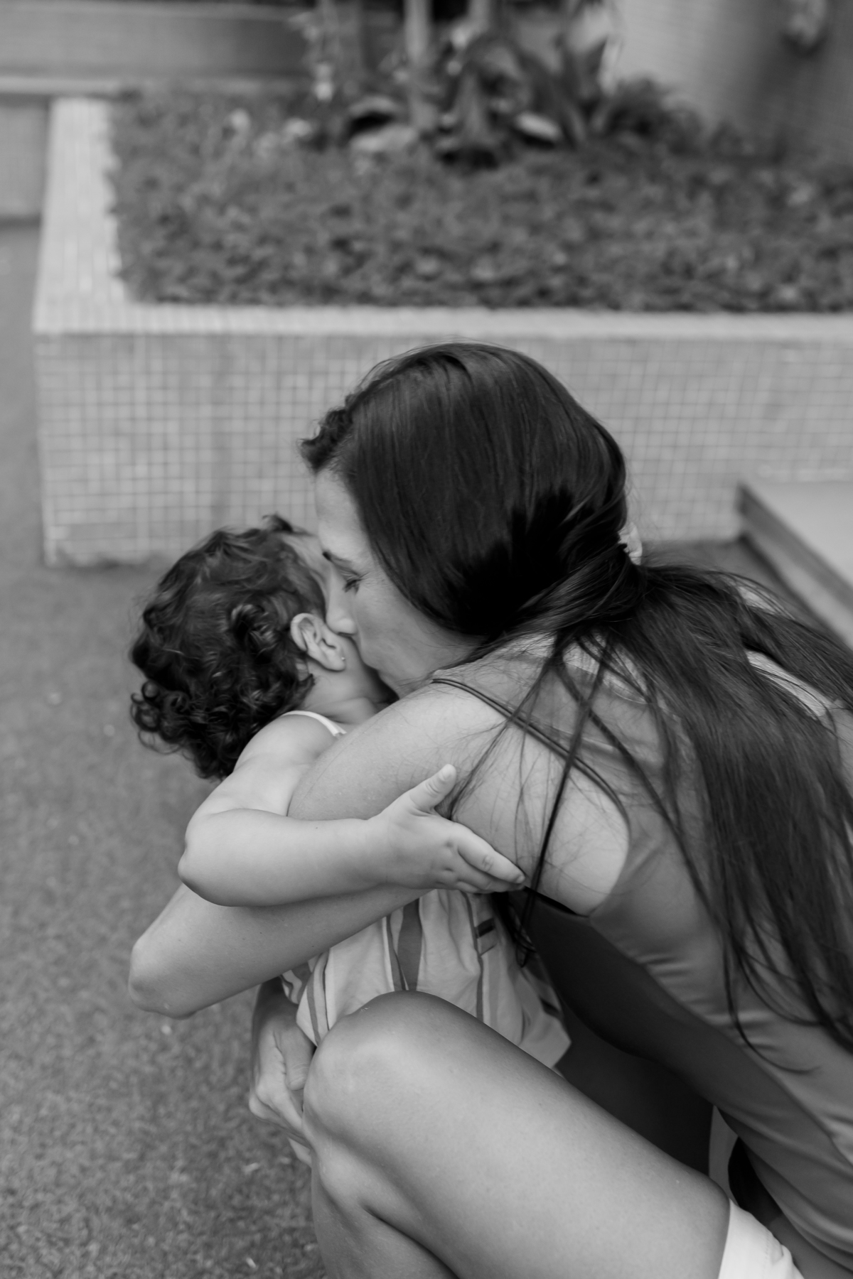 fotografia fotografa ensaio familia em casa Rio de Janeiro rj copacabana mae e filha Isabela e licia fotos família 
