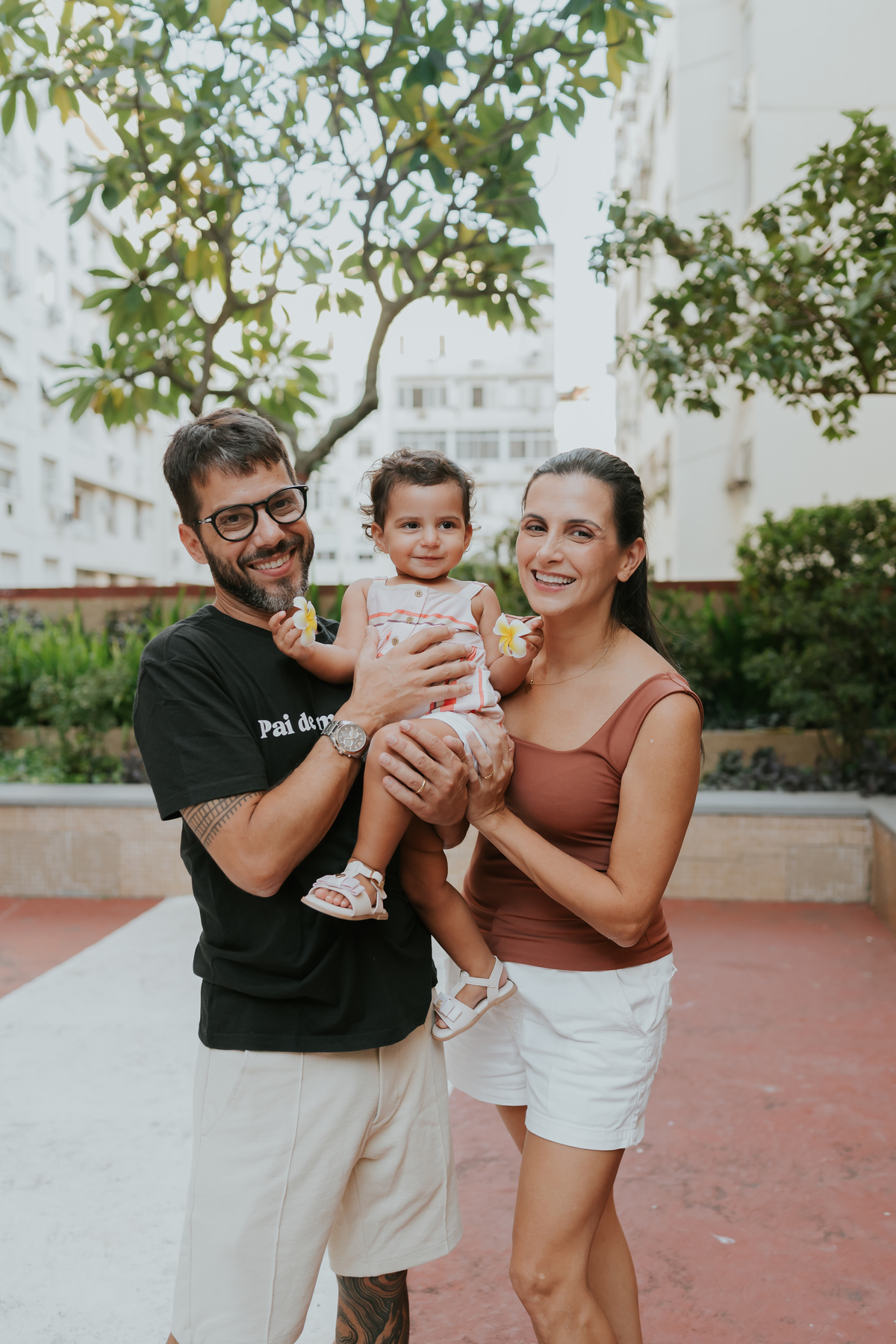 fotografia fotografa ensaio familia em casa Rio de Janeiro rj copacabana mae e filha Isabela e licia fotos família 